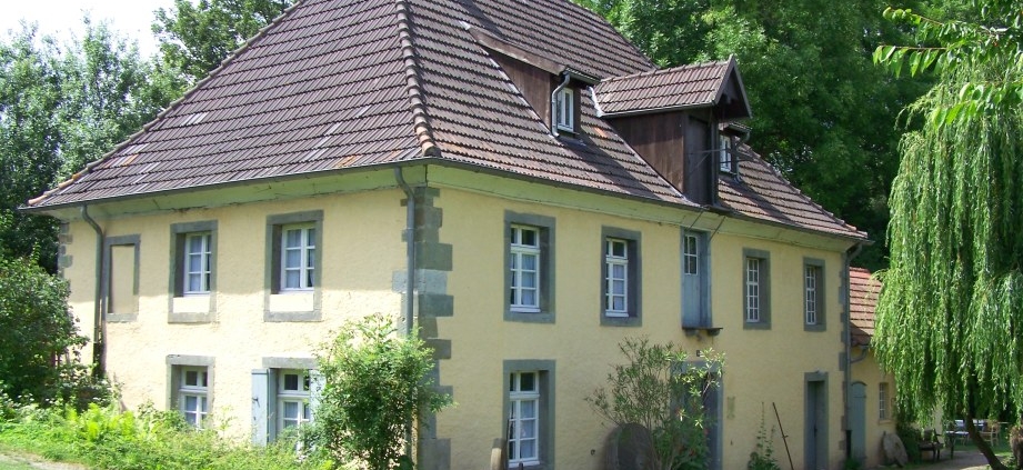 Schäferkämper Wassermühle Bad Westernkotten am Osterbach – historisches Wahrzeichen von 1748