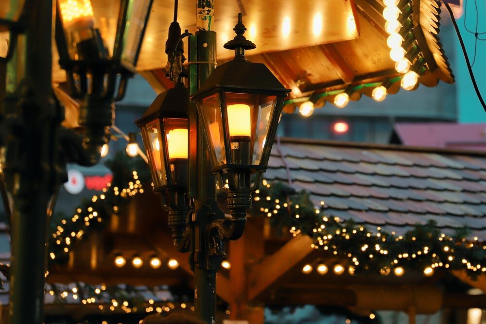Wintergarten im Kurpark Bad Westernkotten – Laternen und Lichterketten im Advent